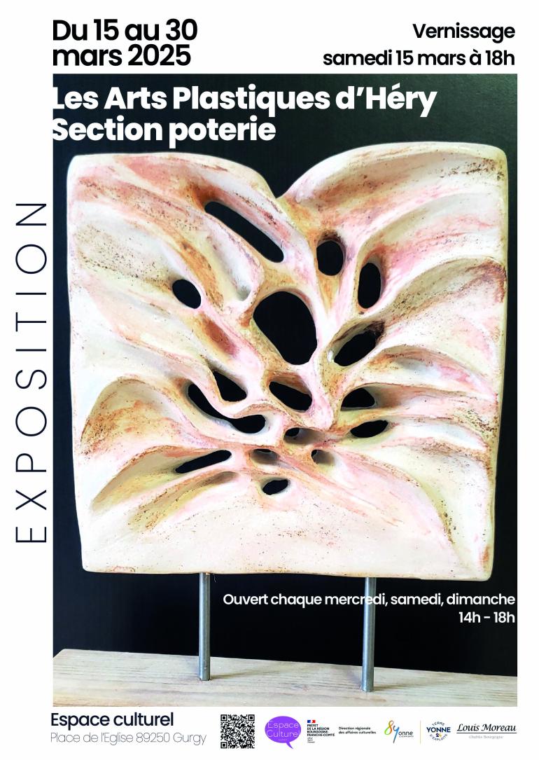 Exposition de la section poterie des Arts plastiques d'Héry